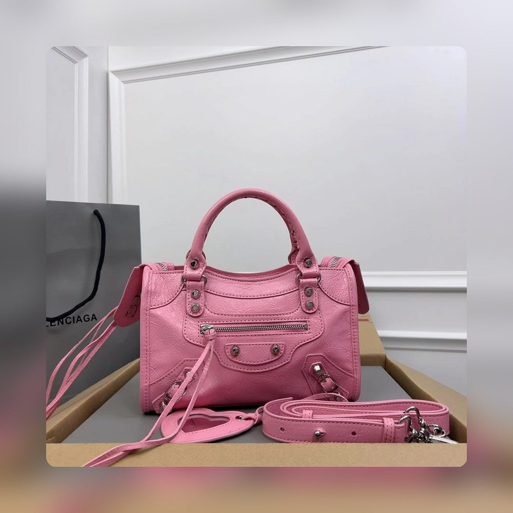 new-luxury-designer-bags-nm24054