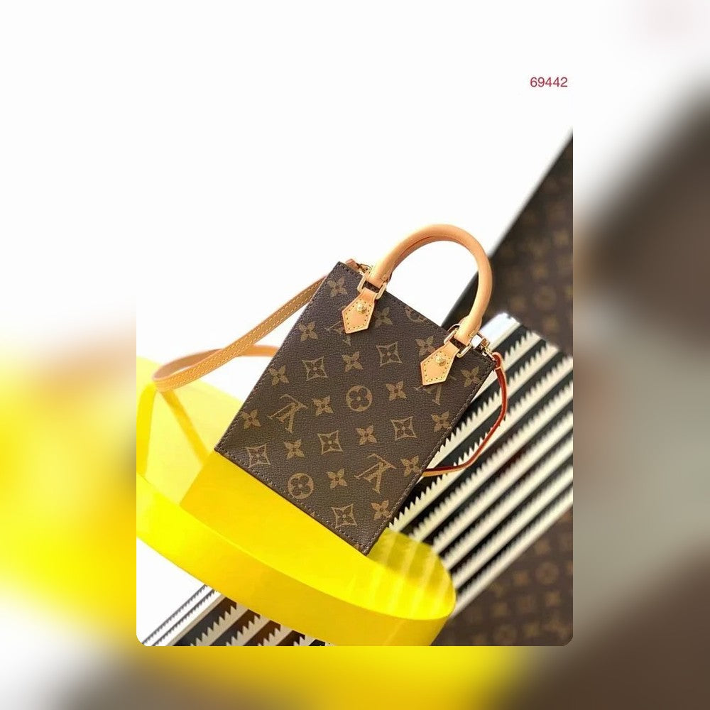Anum Bags ln Luxury Bag --56069