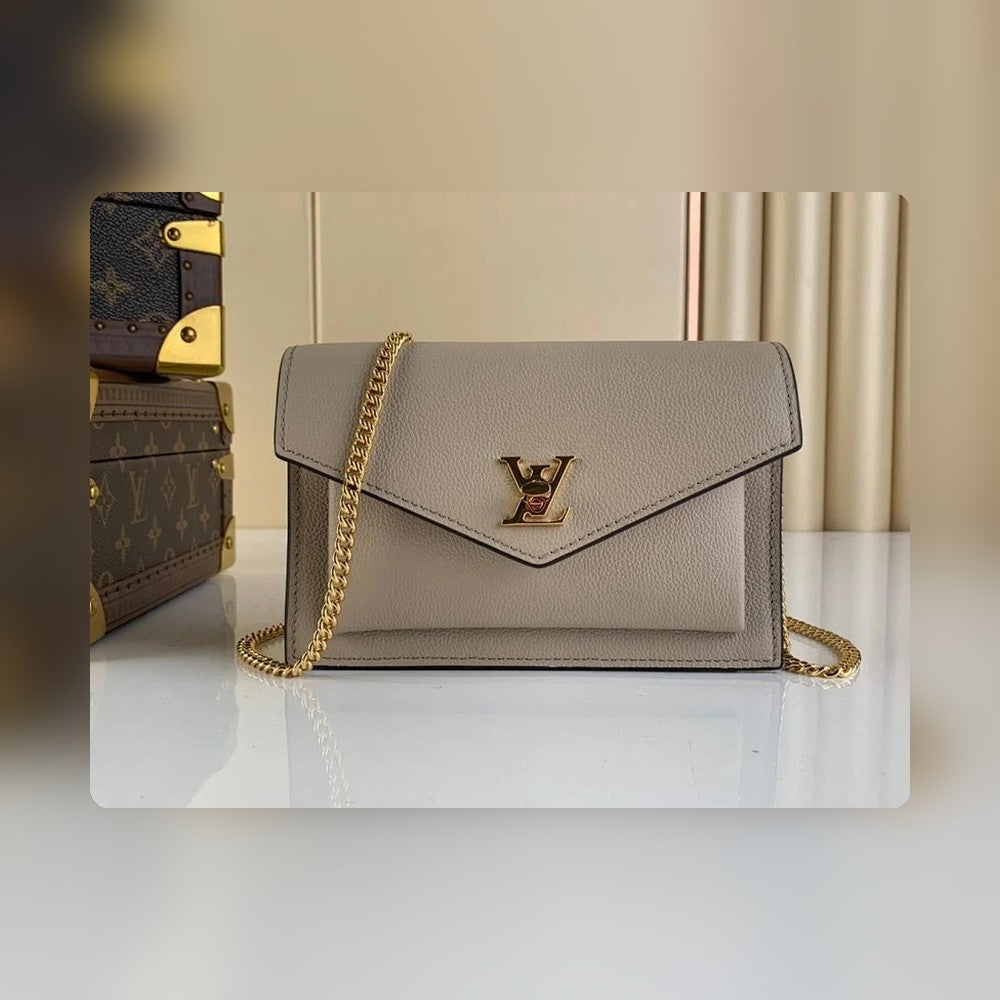 Anum Bags ln Luxury Bag --56373