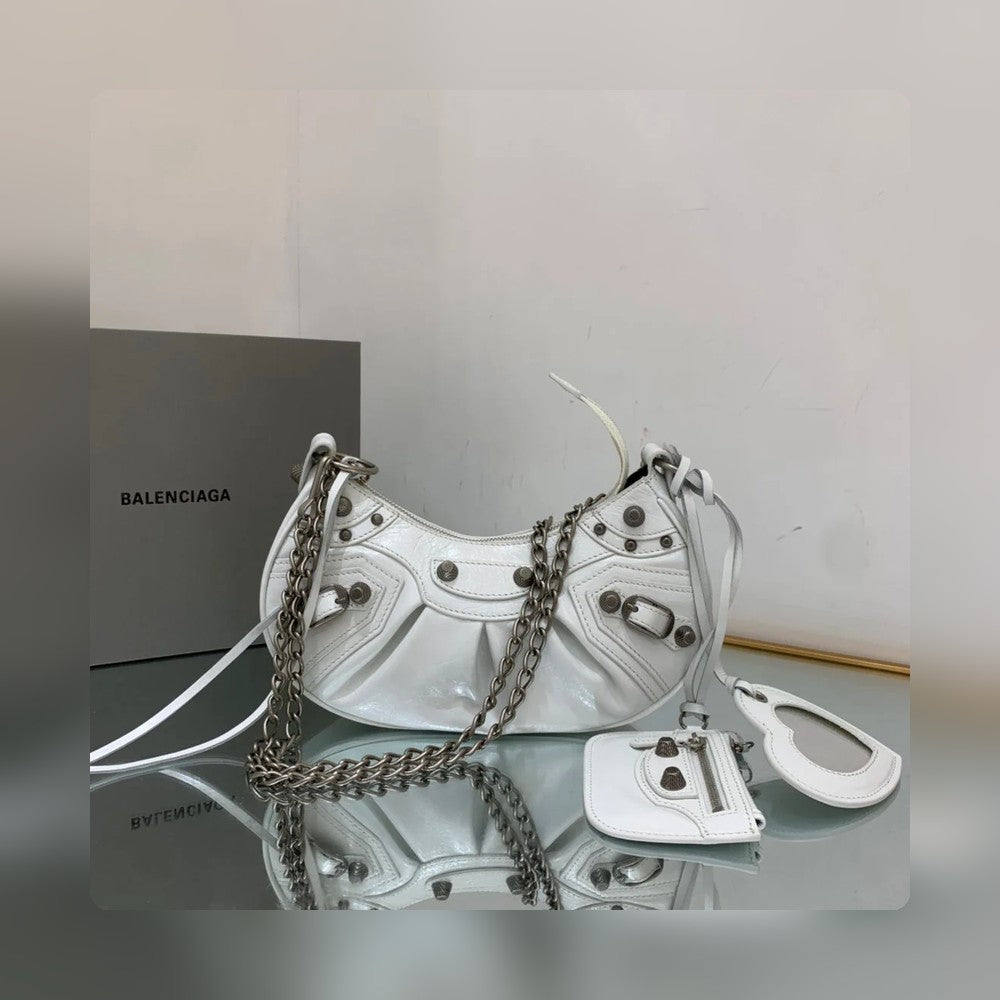 new-luxury-designer-bags-nm24191
