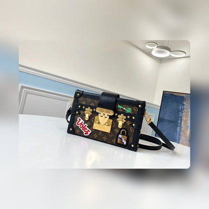 Anum Bags ln Luxury Bag --56488