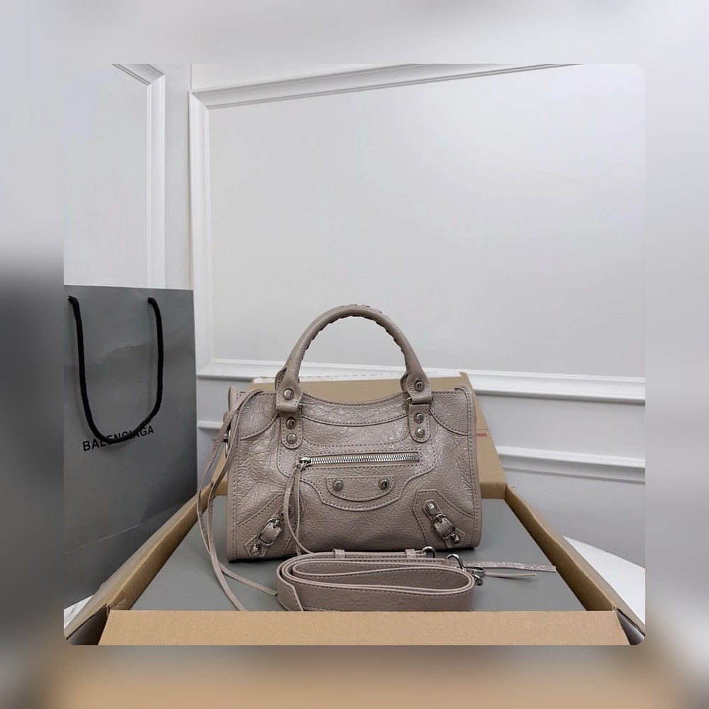 new-luxury-designer-bags-nm24044