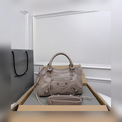 new-luxury-designer-bags-nm24044