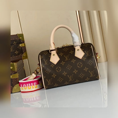 Anum Bags ln Luxury Bag --58624