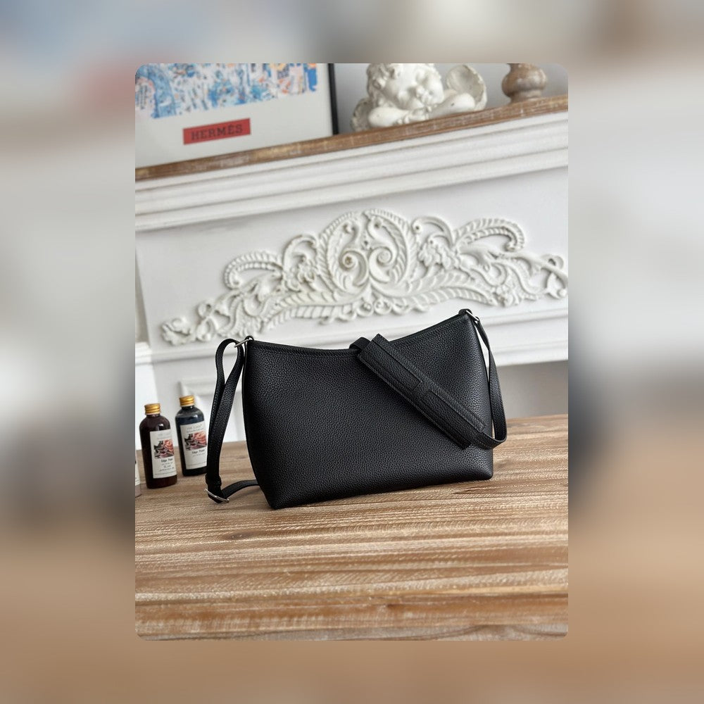 new-luxury-designer-bags-nm23296