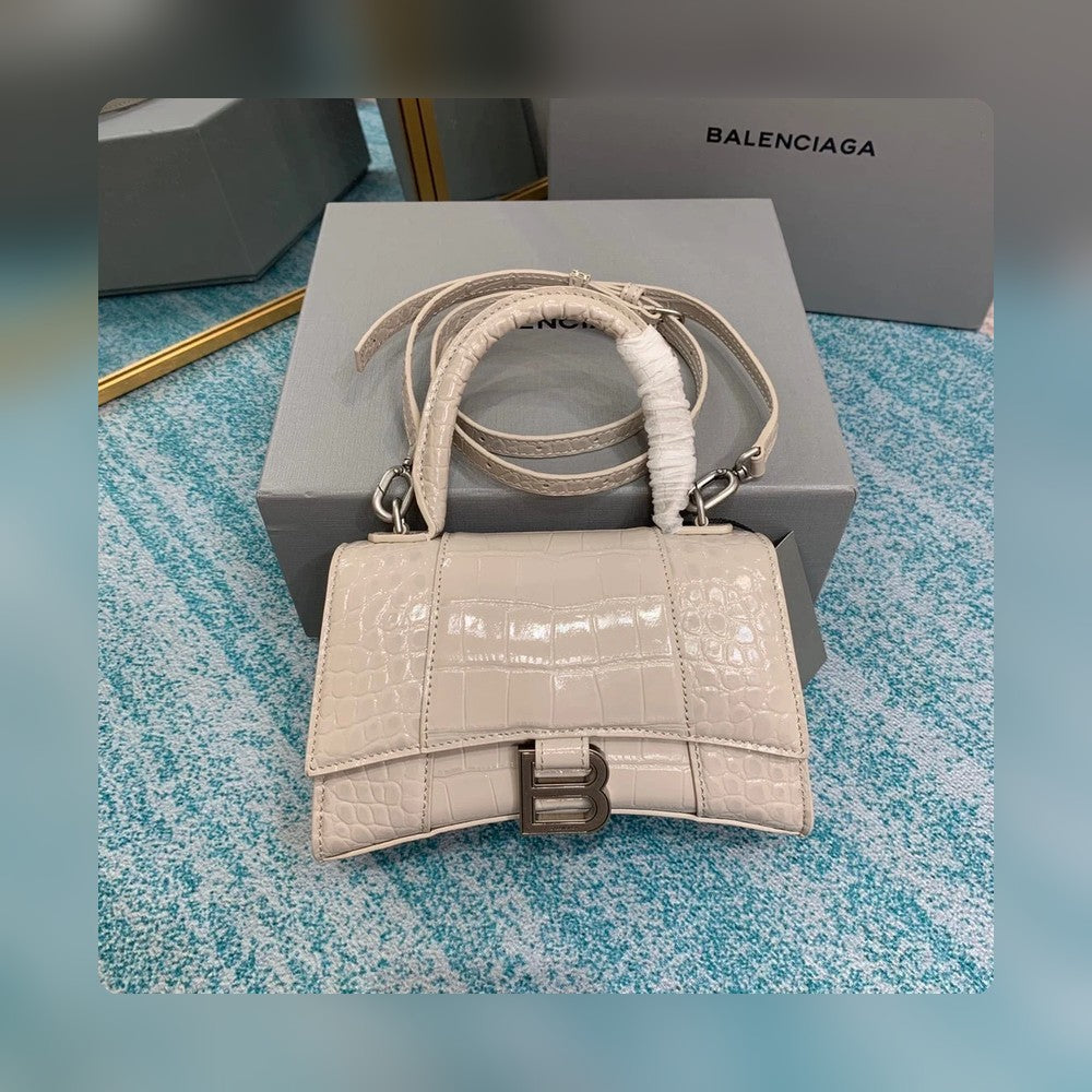 new-luxury-designer-bags-nm24076