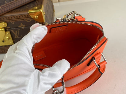 Anum Bags ln Luxury Bag --57053