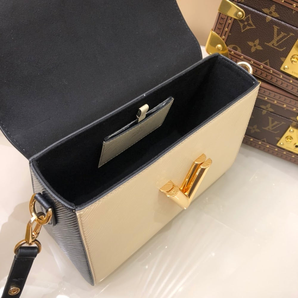 Anum Bags ln Luxury Bag --60642