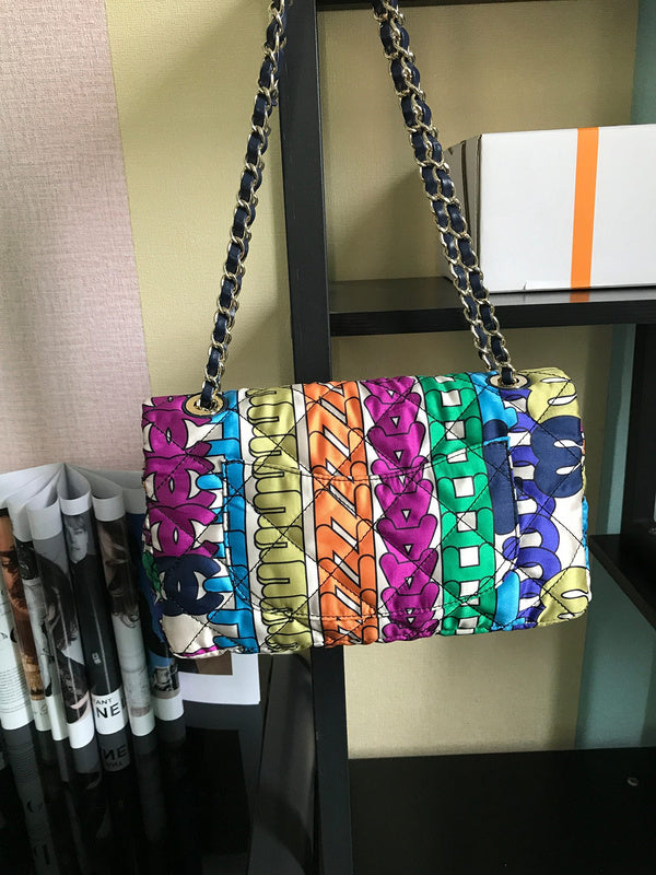 Anum Bags Detail