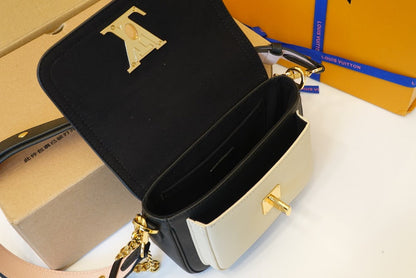 Anum Bags ln Luxury Bag --60541