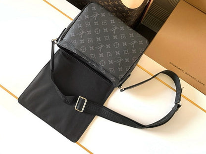 Anum Bags ln Luxury Bag --71470