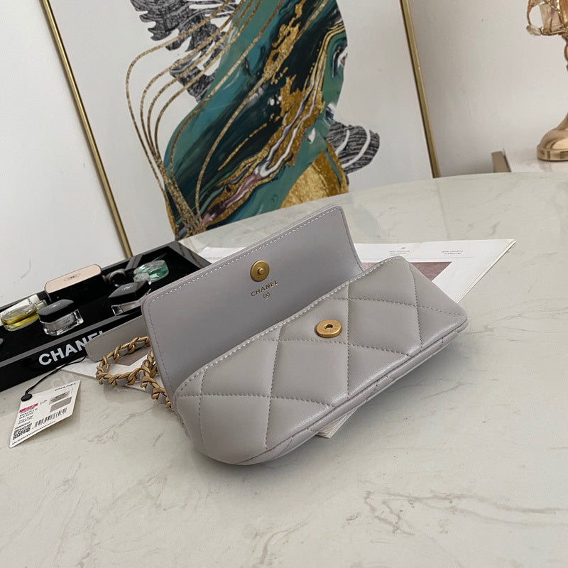Anum Bags Detail