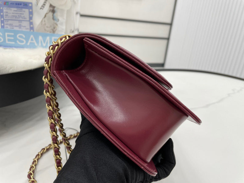 Anum Bags Detail