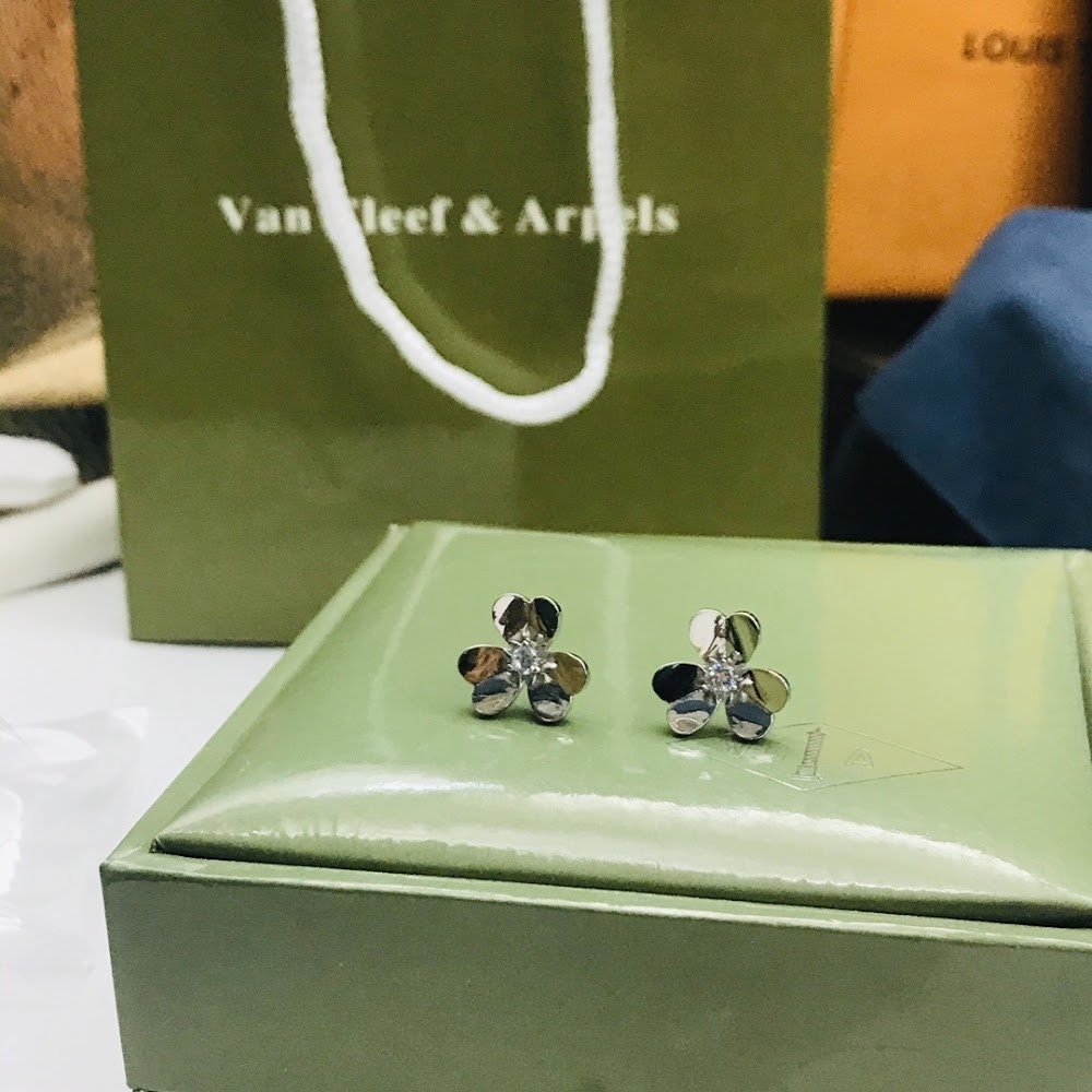 Anum Bags VCA Luxury Jewelry --52071
