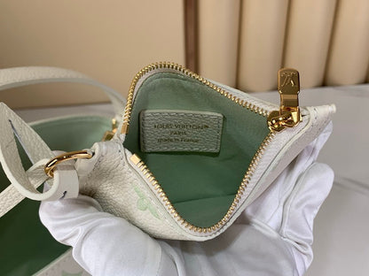 Anum Bags ln Luxury Bag --95908