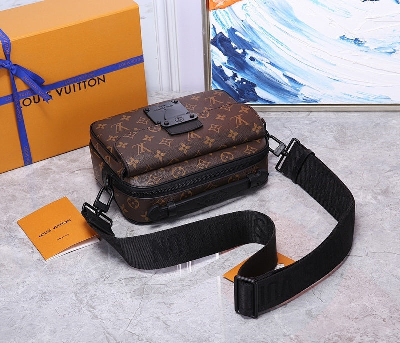 Anum Bags ln Luxury Bag --70102