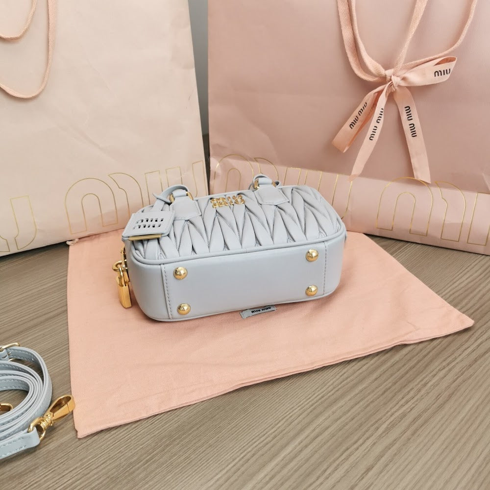 Anum Bags Miun Miun Luxury Bag --122691