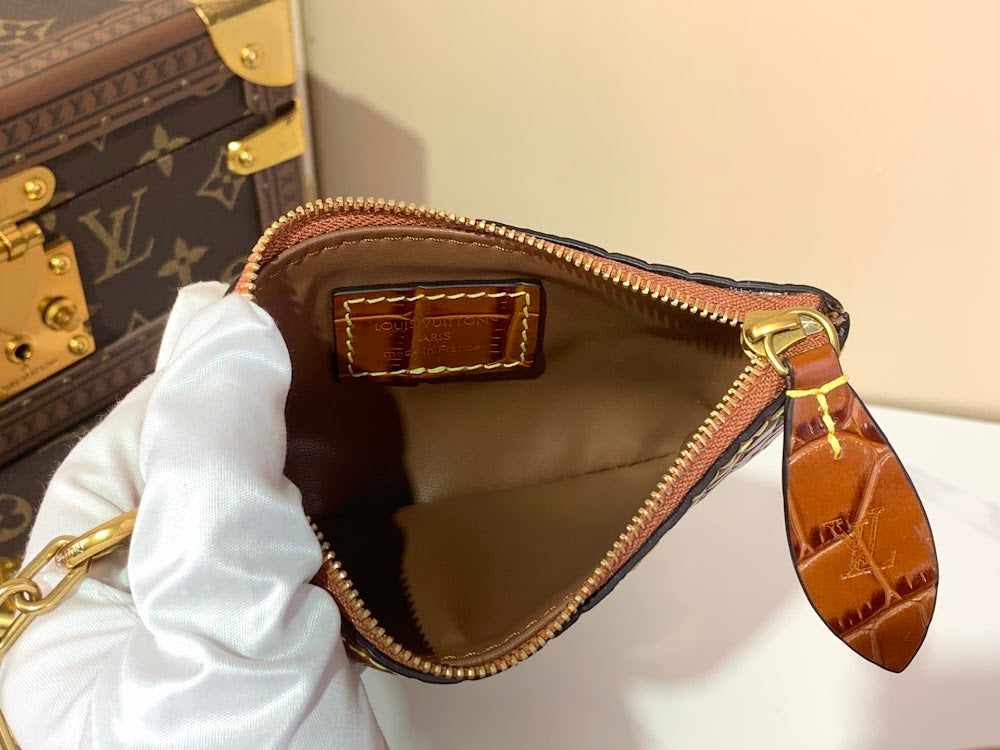 Anum Bags ln Luxury Bag --62788