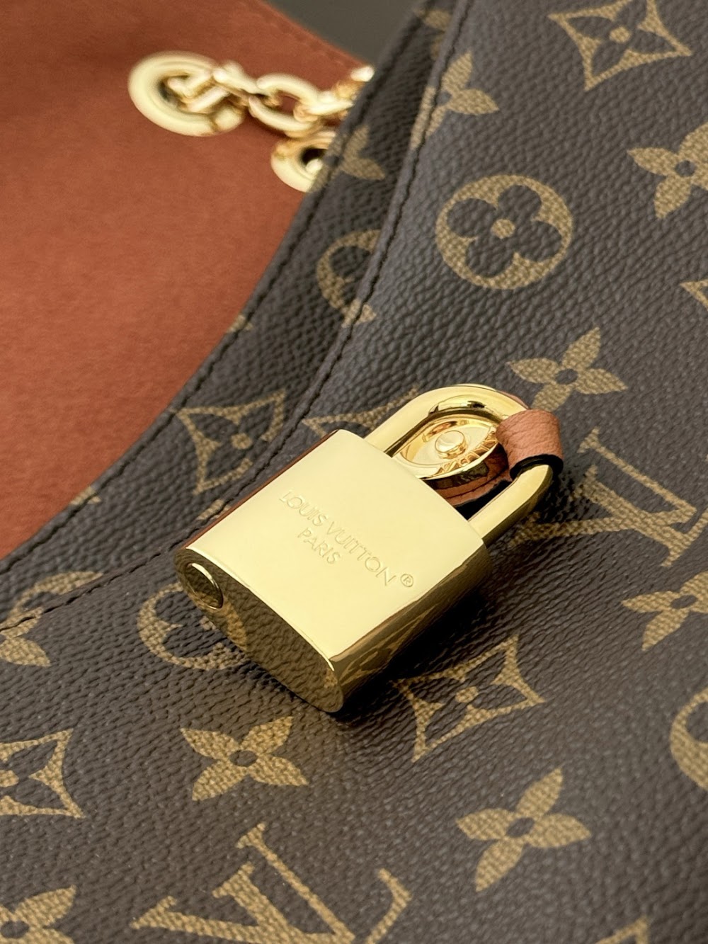 Anum Bags ln Luxury Bag --96294