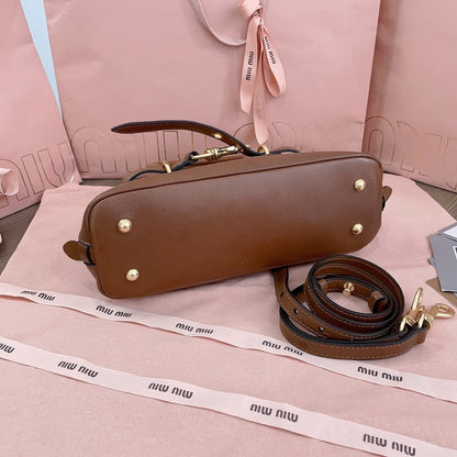 Anum Bags Miun Miun Luxury Bag --122998