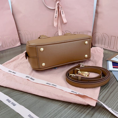 Anum Bags Miun Miun Luxury Bag --123486