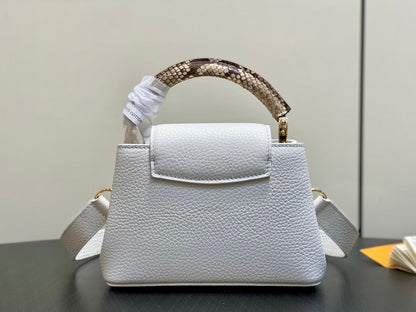 Anum Bags ln Luxury Bag --95840