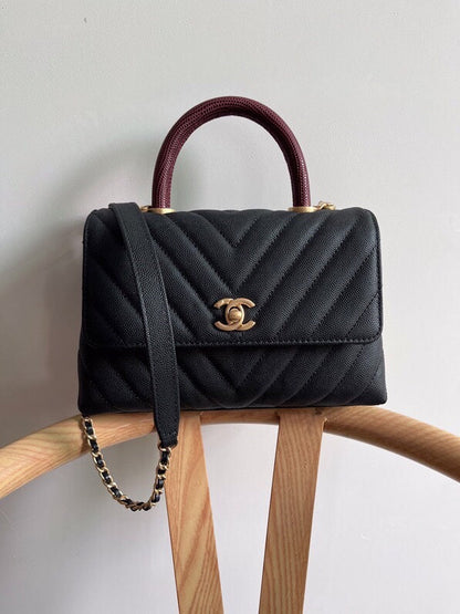 Anum Bags Detail
