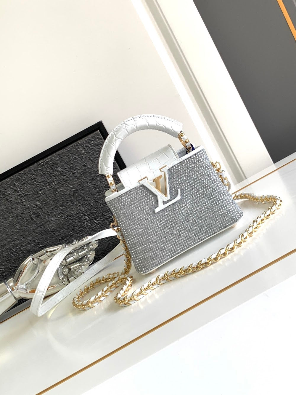 Anum Bags ln Luxury Bag --96824