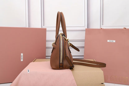 Anum Bags Miun Miun Luxury Bag --123200