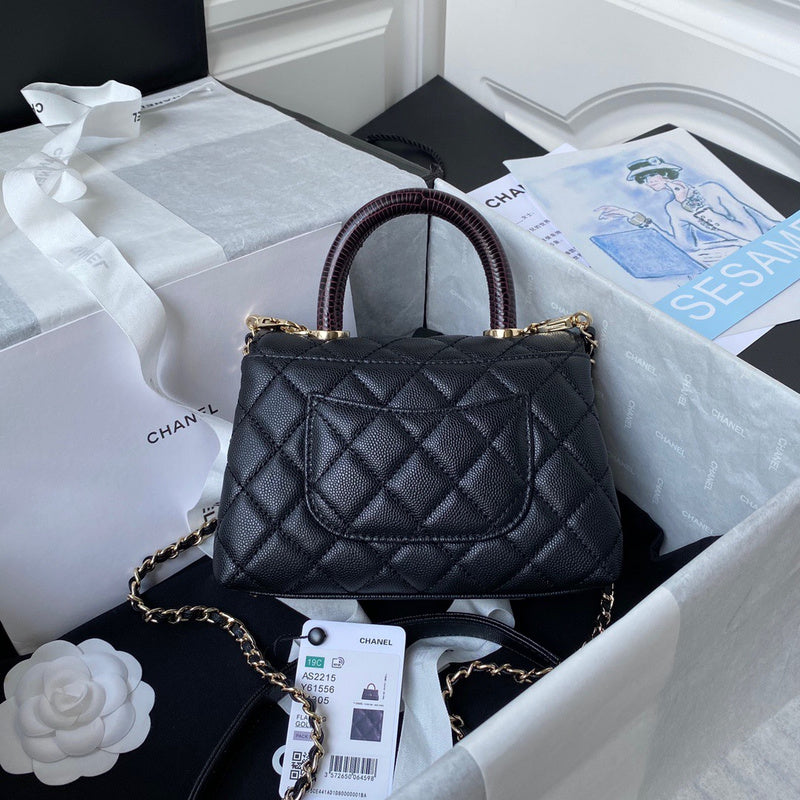 Anum Bags Detail