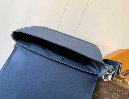 Anum Bags ln Luxury Bag --71101