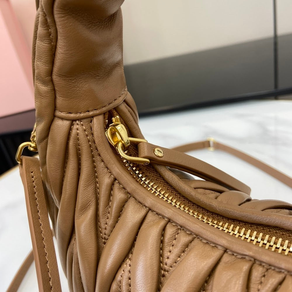 Anum Bags Miun Miun Luxury Bag --122167