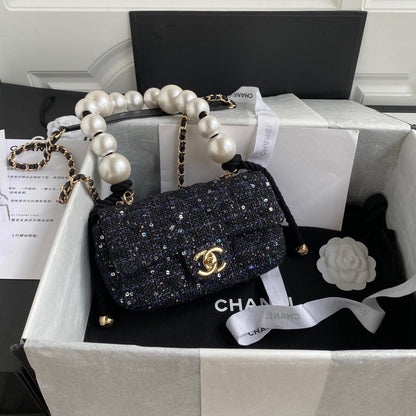 Anum Bags Detail