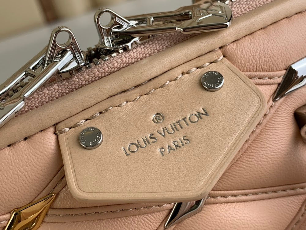 Anum Bags ln Luxury Bag --62079