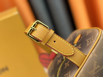 Anum Bags ln Luxury Bag --76358