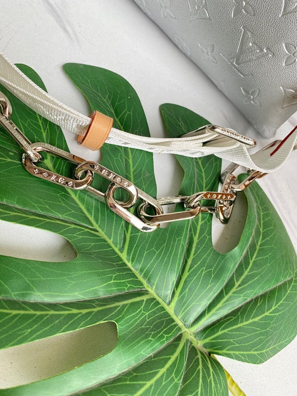 Anum Bags ln Luxury Bag --77950