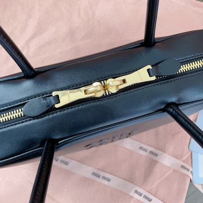 Anum Bags Miun Miun Luxury Bag --123079