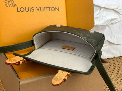 Anum Bags ln Luxury Bag --63080