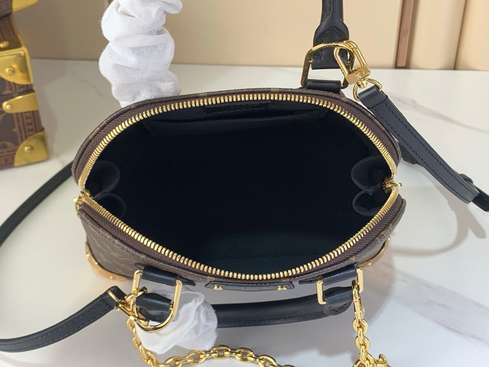 Anum Bags ln Luxury Bag --63045