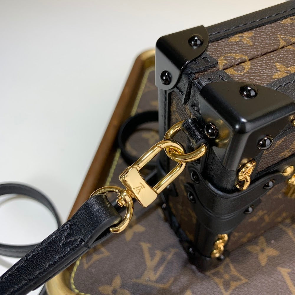 Anum Bags ln Luxury Bag --59857