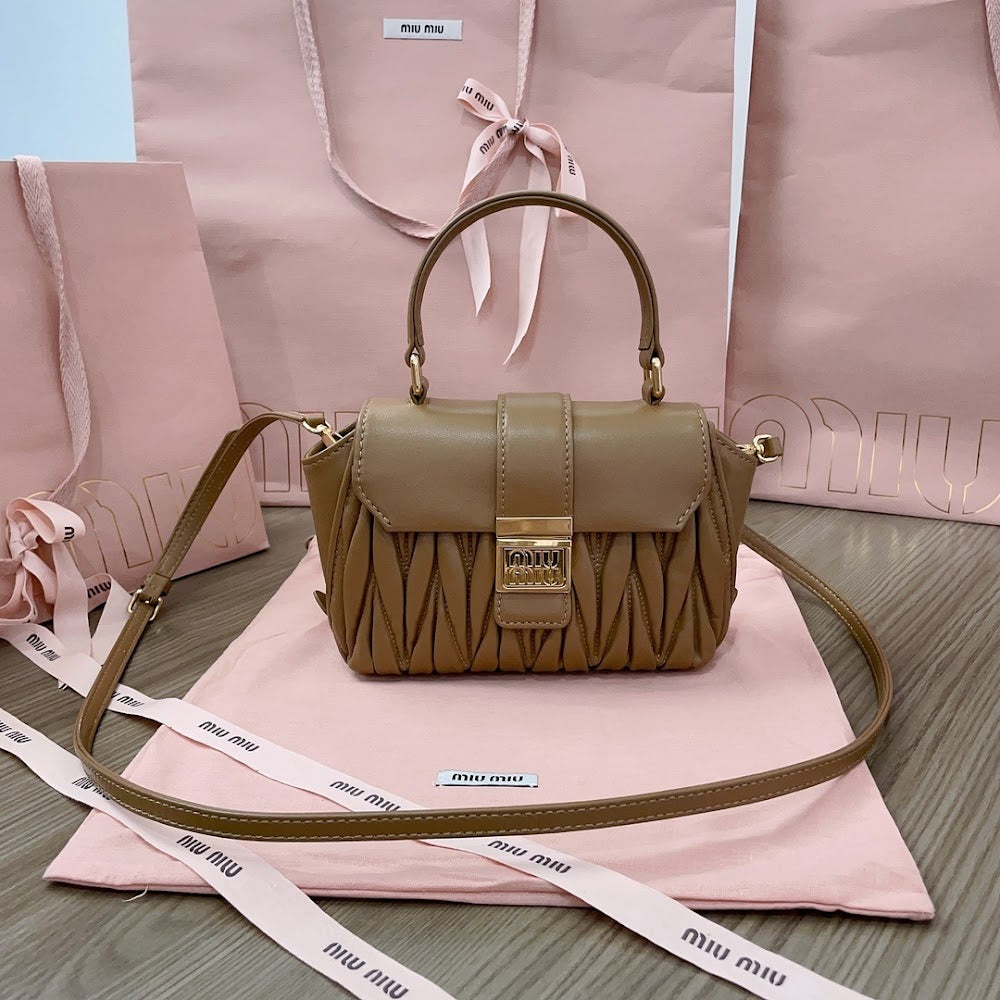 Anum Bags Miun Miun Luxury Bag --123257