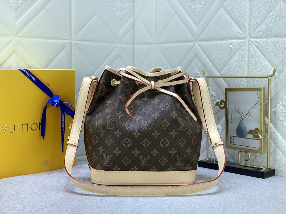 Anum Bags ln Luxury Bag --75773