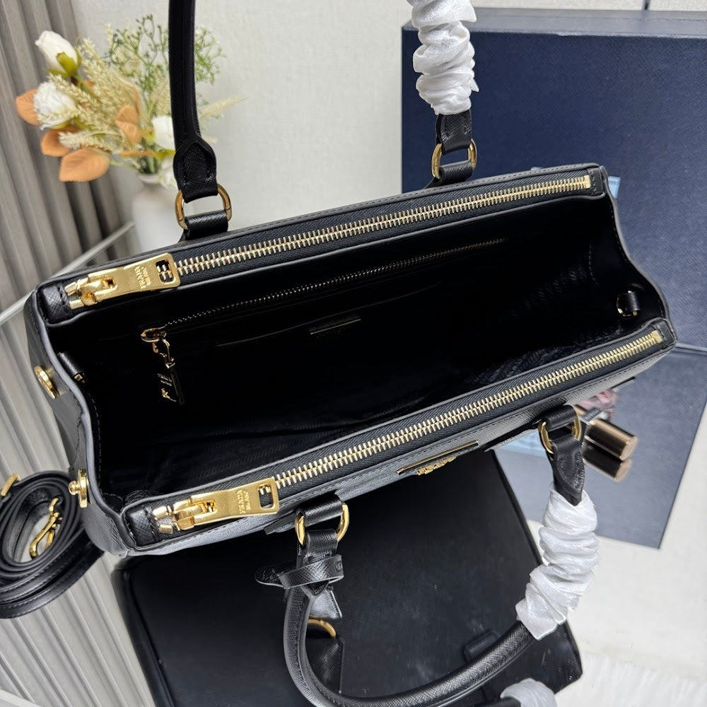 Anum Bags Pradn Luxury Bag --102718