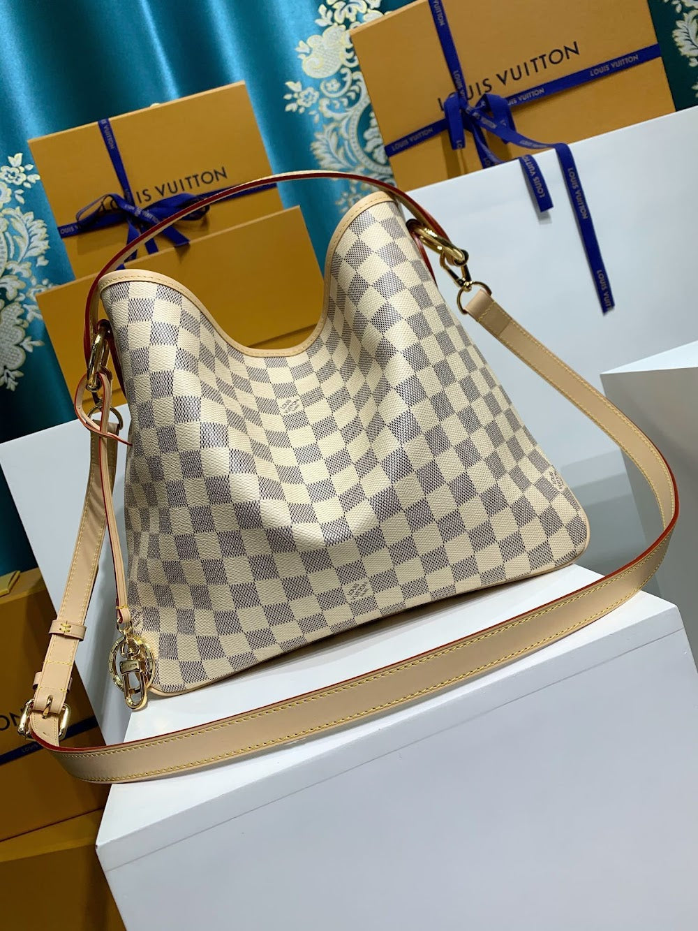Anum Bags ln Luxury Bag --97212