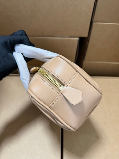 Anum Bags Miun Miun Luxury Bag --122759