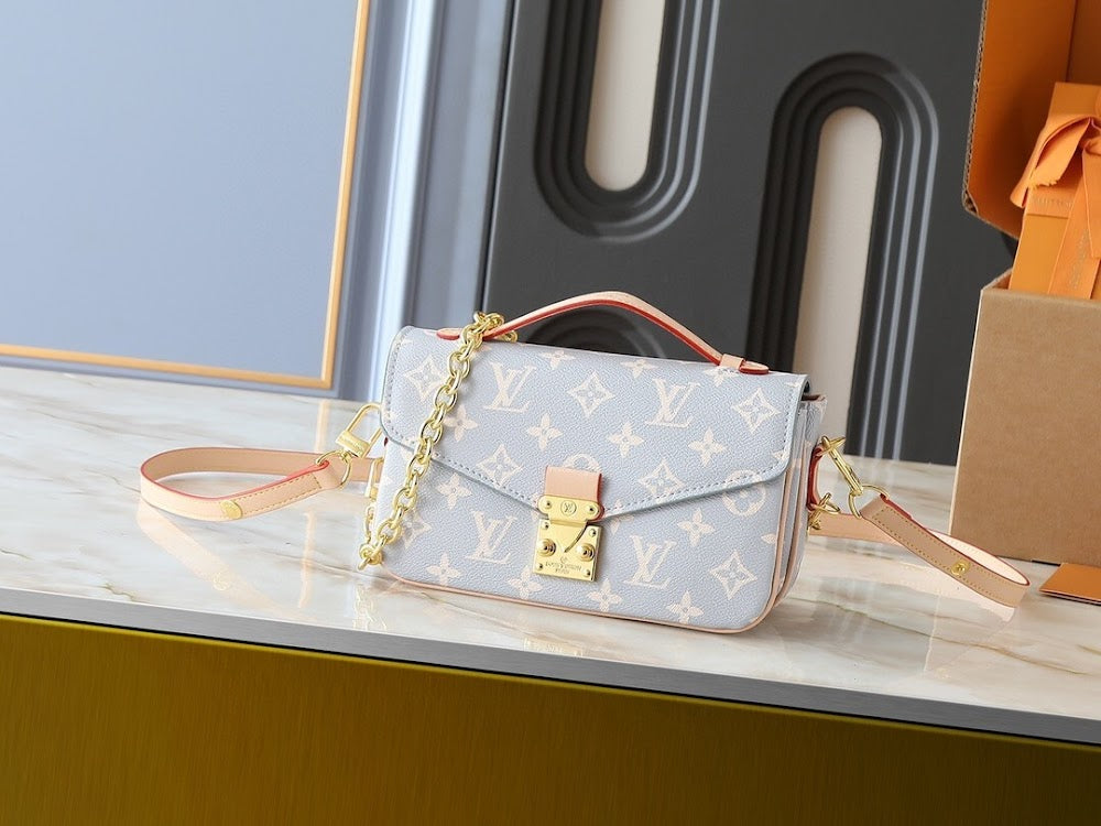 Anum Bags ln Luxury Bag --77012