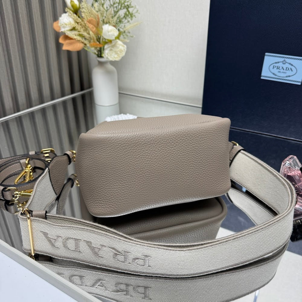 Anum Bags Pradn Luxury Bag --102330