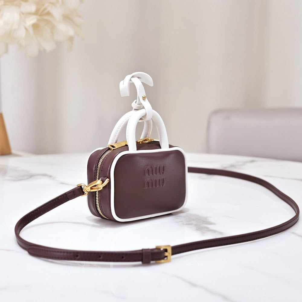 Anum Bags Miun Miun Luxury Bag --123726