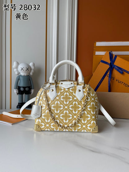 Anum Bags ln Luxury Bag --77670