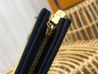 Anum Bags ln Luxury Bag --60099
